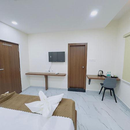 Hotel Apex Inn Hyderabad Airport Eksteriør bilde
